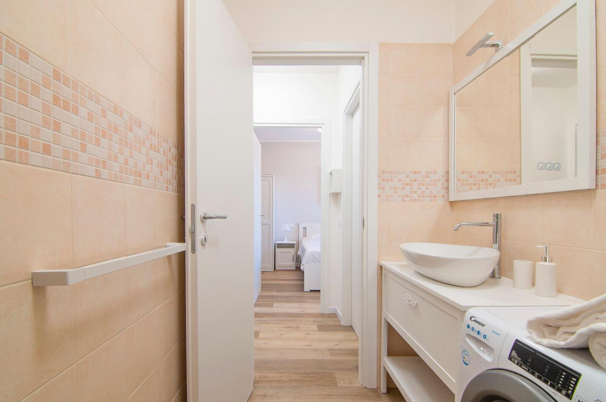 Sangiohouse - Parking & Wifi Apartment Verona Bagian luar foto
