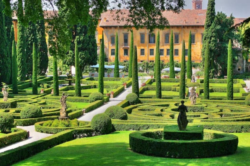 Sangiohouse - Parking & Wifi Apartment Verona Bagian luar foto